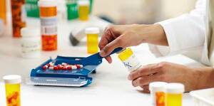 لقاء مع مبتعث في تخصص الصيدلة